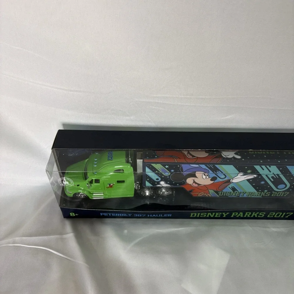 Disney Parks 2017 Peterbilt 387 Hauler Mickey Mouse Sorcerer Truck NIB